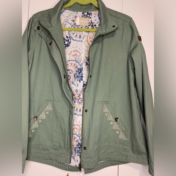 Roxy Jacket Small - Army Green- EUC - Buttons Zipper Pockets - Picture 3 of 16